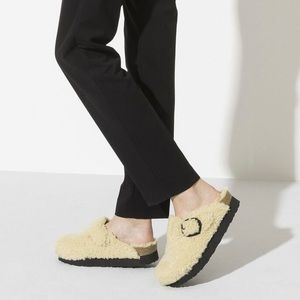 Birkenstock Boston Big Buckle Platform Clog. COLOR:
Teddy Eggshell.